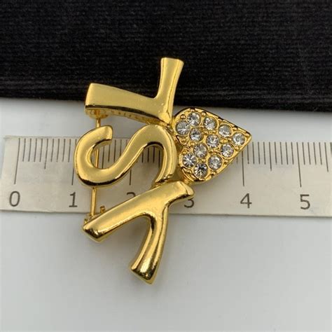ysl brož
